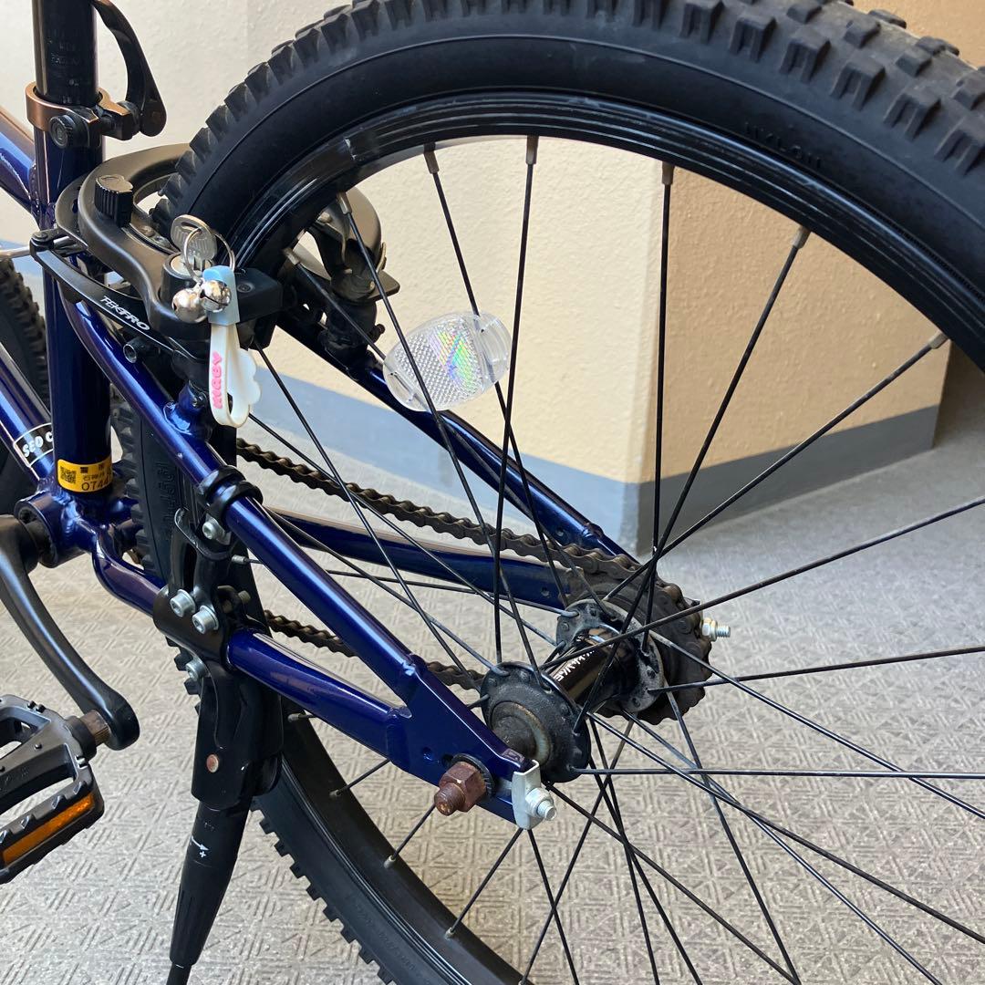 ヨツバサイクル 22インチ　ネイビー/ホワイト