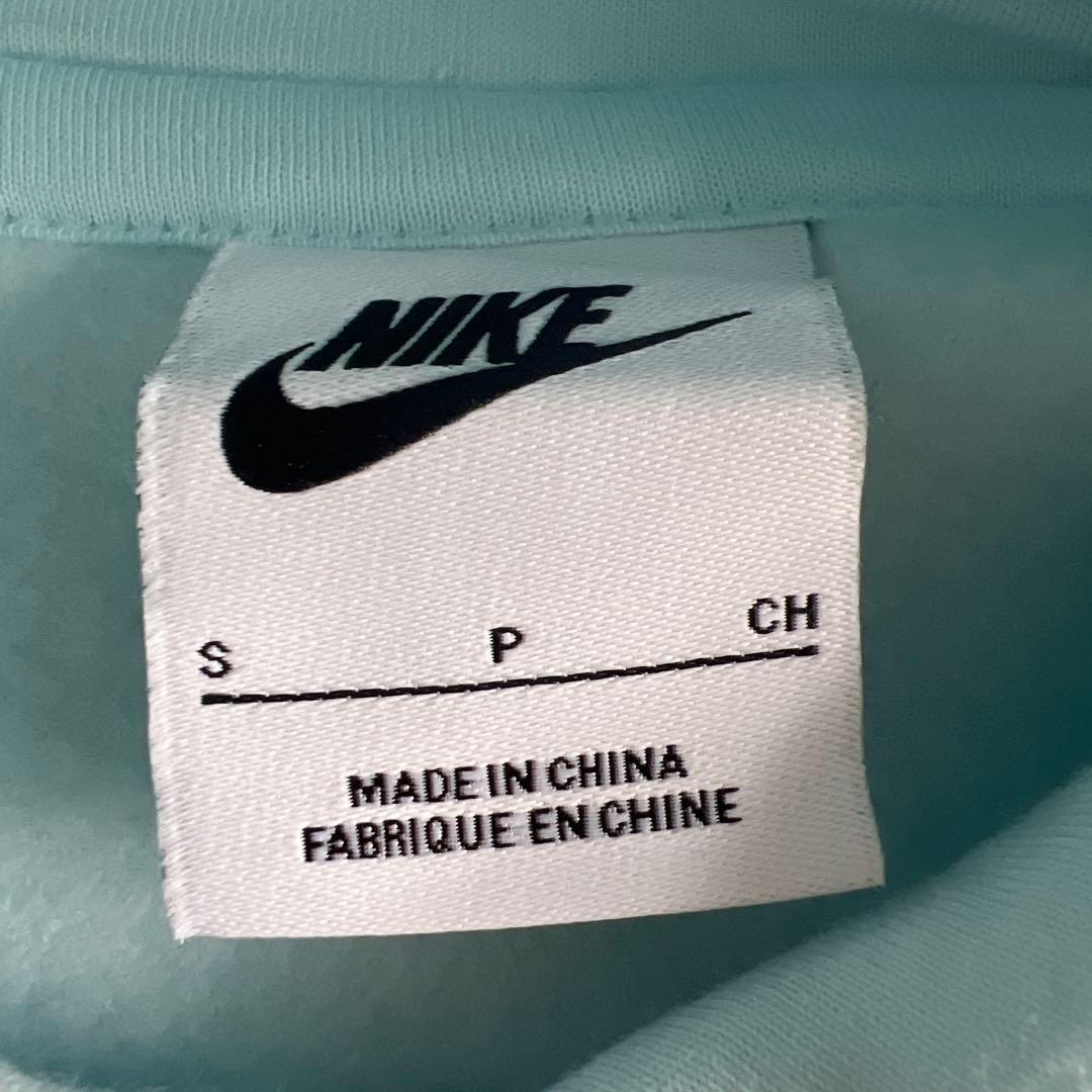 Nike 水色スウェットパーカー