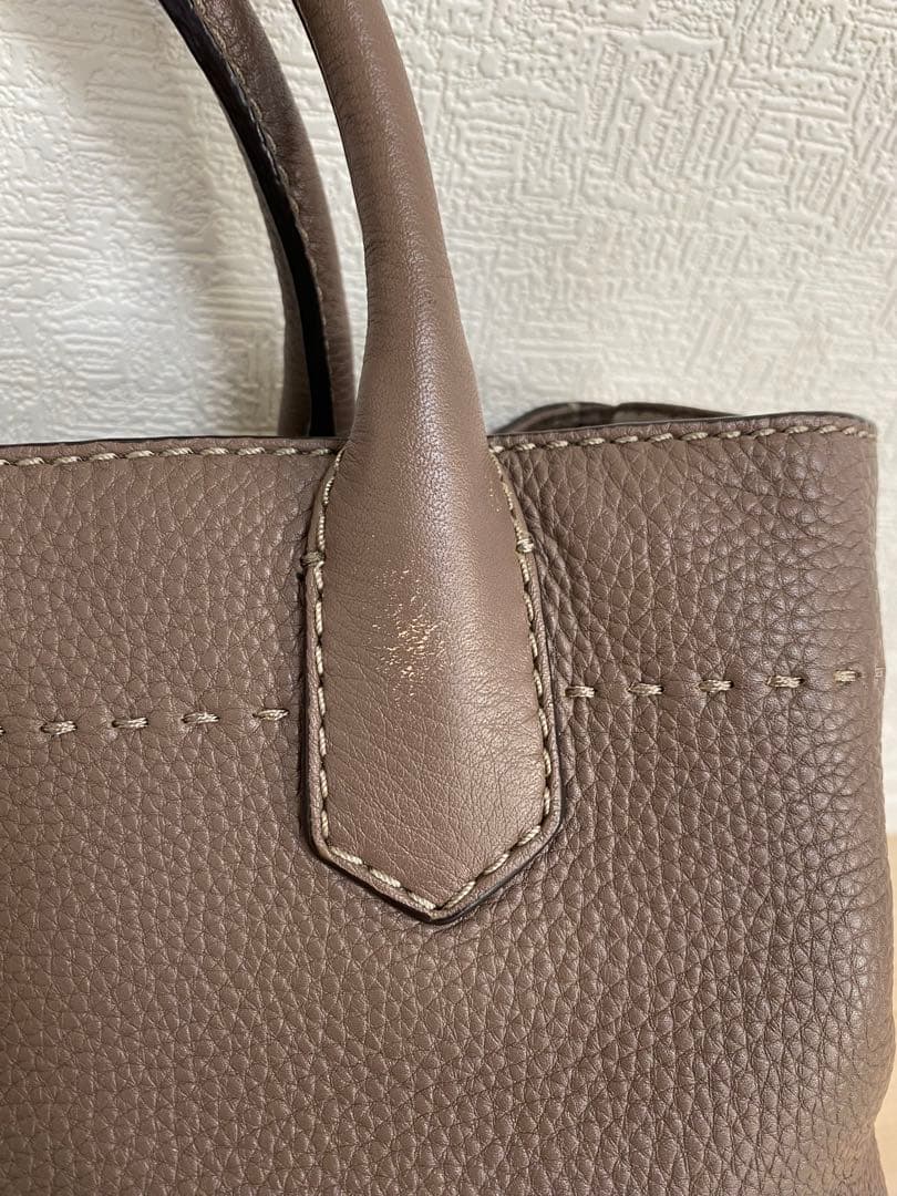 トリーバーチ バッグ(ショルダーストラップ付き)