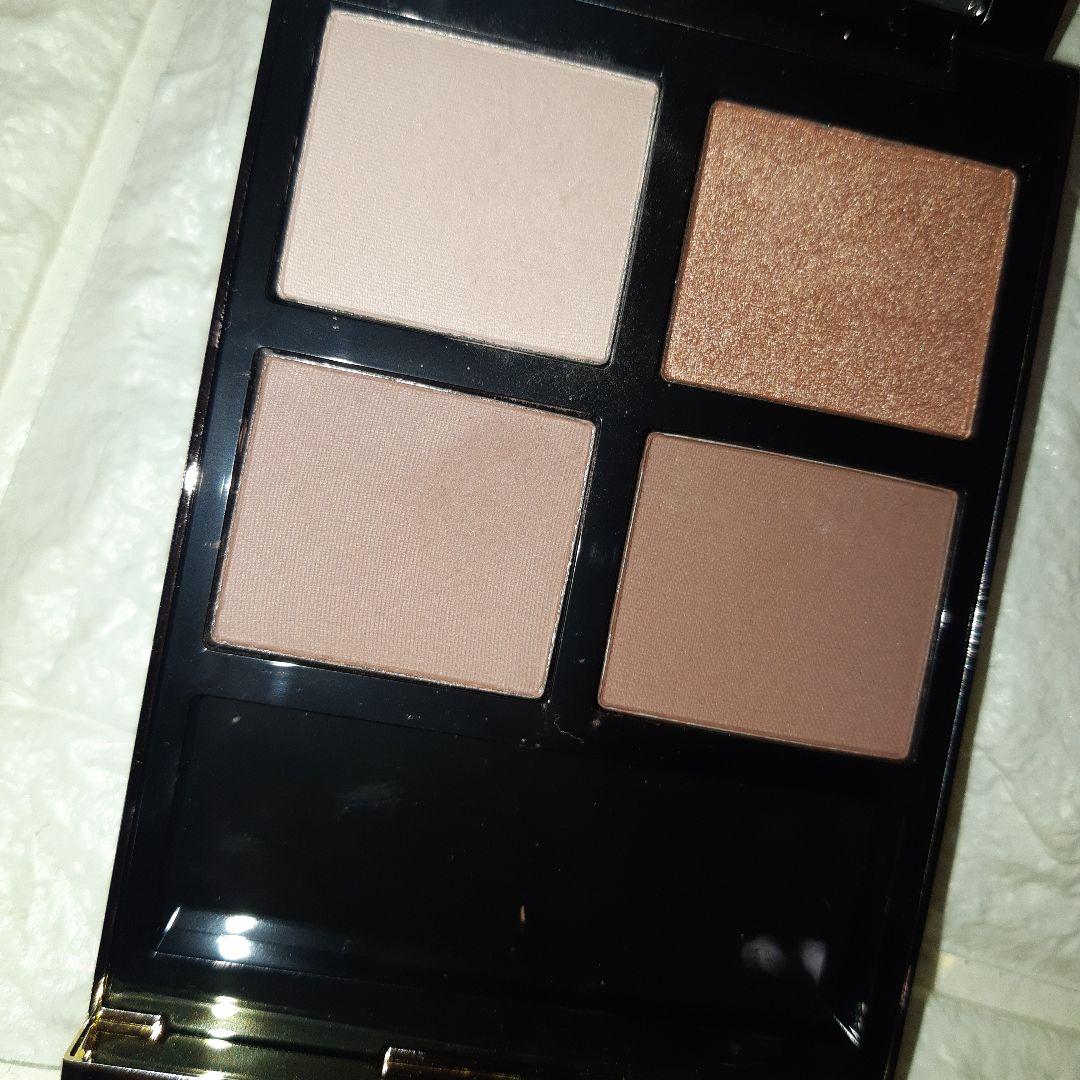 トムフォード　アイ カラー クォード　スルーレサーブル