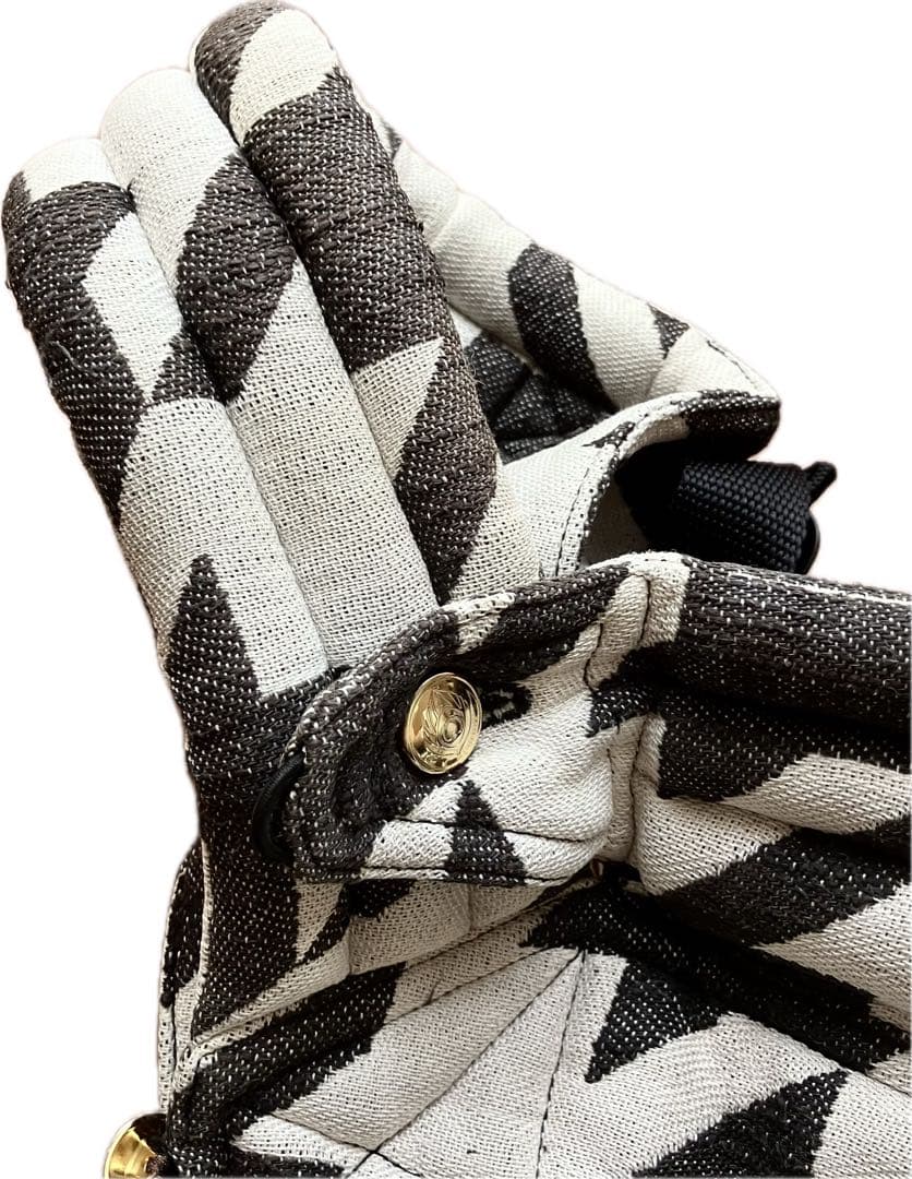 artipoppe ザイガイスト ツイードBW 抱っこ紐　千鳥　ハンドトゥース