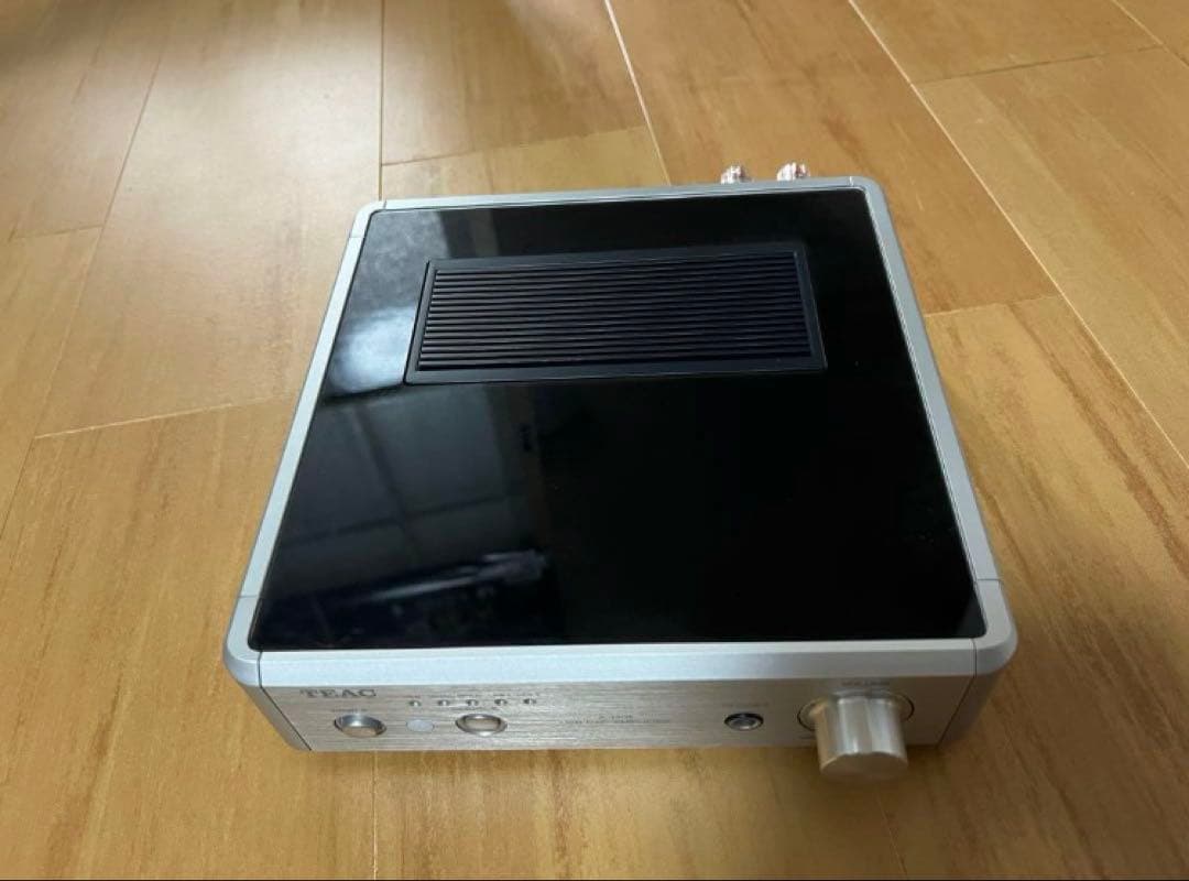 美品　TEAC A-H01 USB DAC ステレオプリメインアンプ シルバー