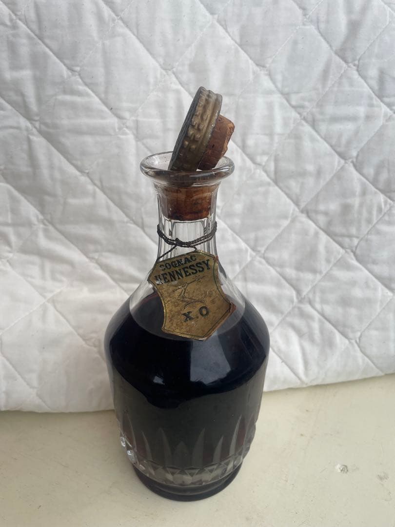 ヘネシーコニャックxo古酒カラフェバカラボトルコルク折れ商品
