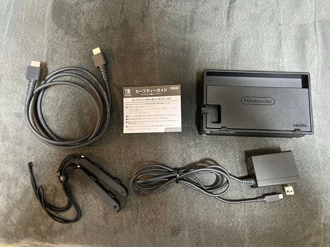 Nintendo Switch 本体(初期型)ネオンブルー・ネオンレッド