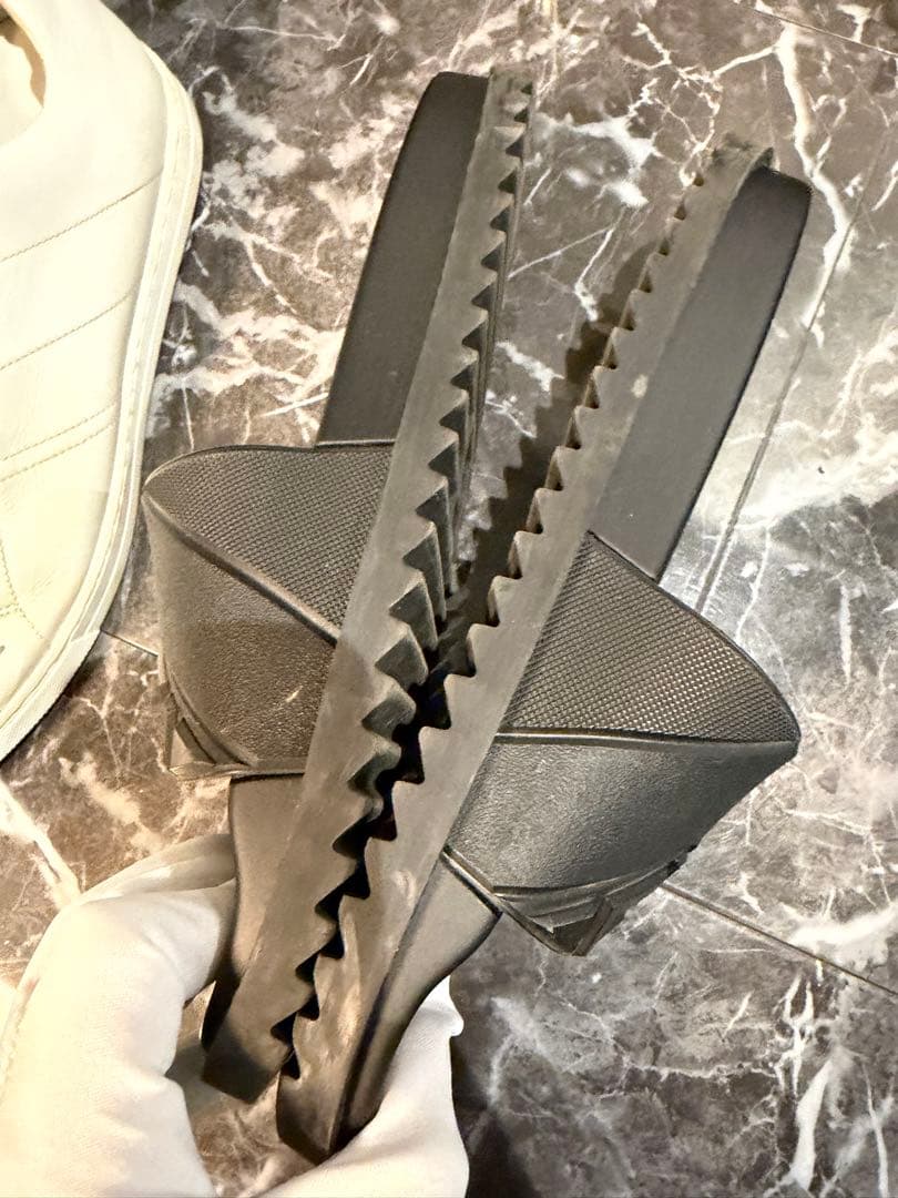 メ*3様 Fendi シャワーサンダル