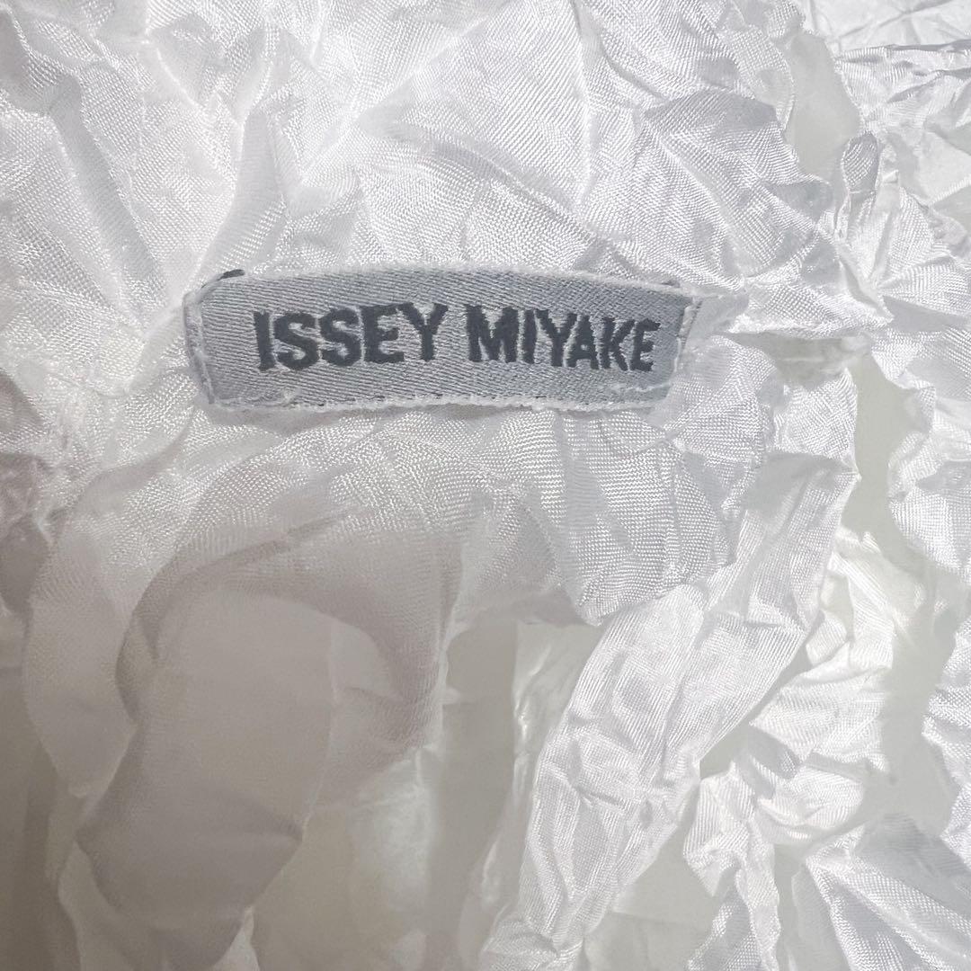ISSEY MIYAKE イッセイミヤケ シワ加工　ハイネック　トップス