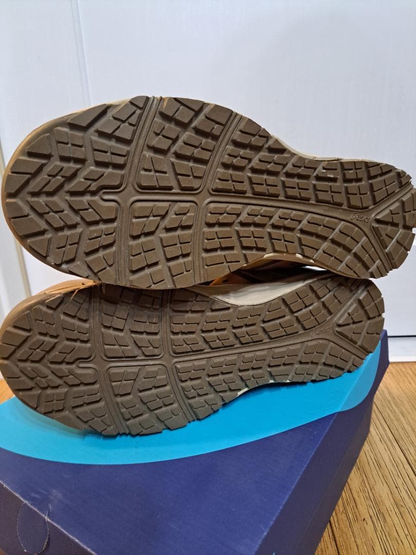 アシックス　希少ウィンジョブCP105限定カラー