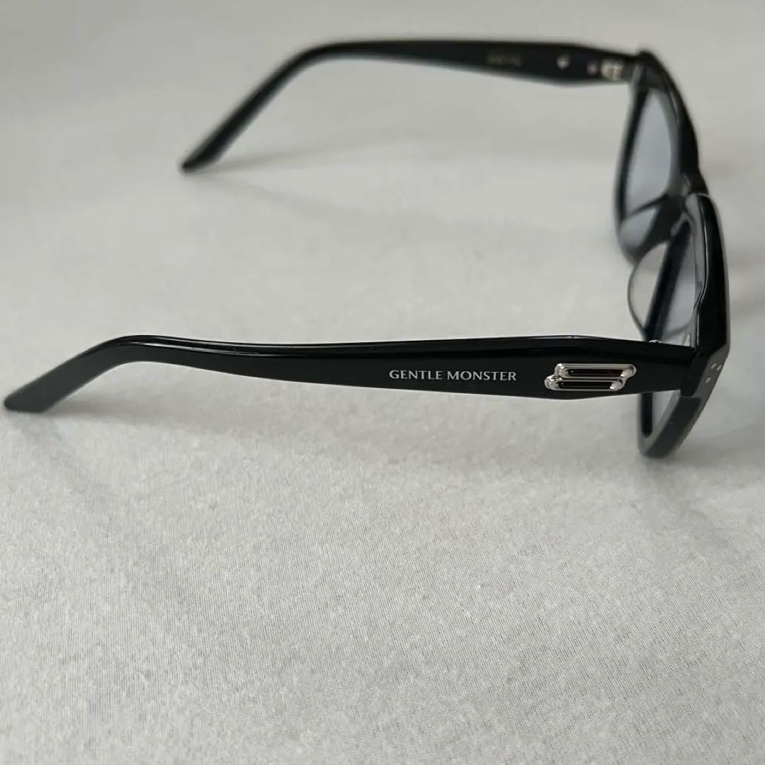 【美品／完売商品】GENTLE MONSTER HOVO 01ブラック×ブルー