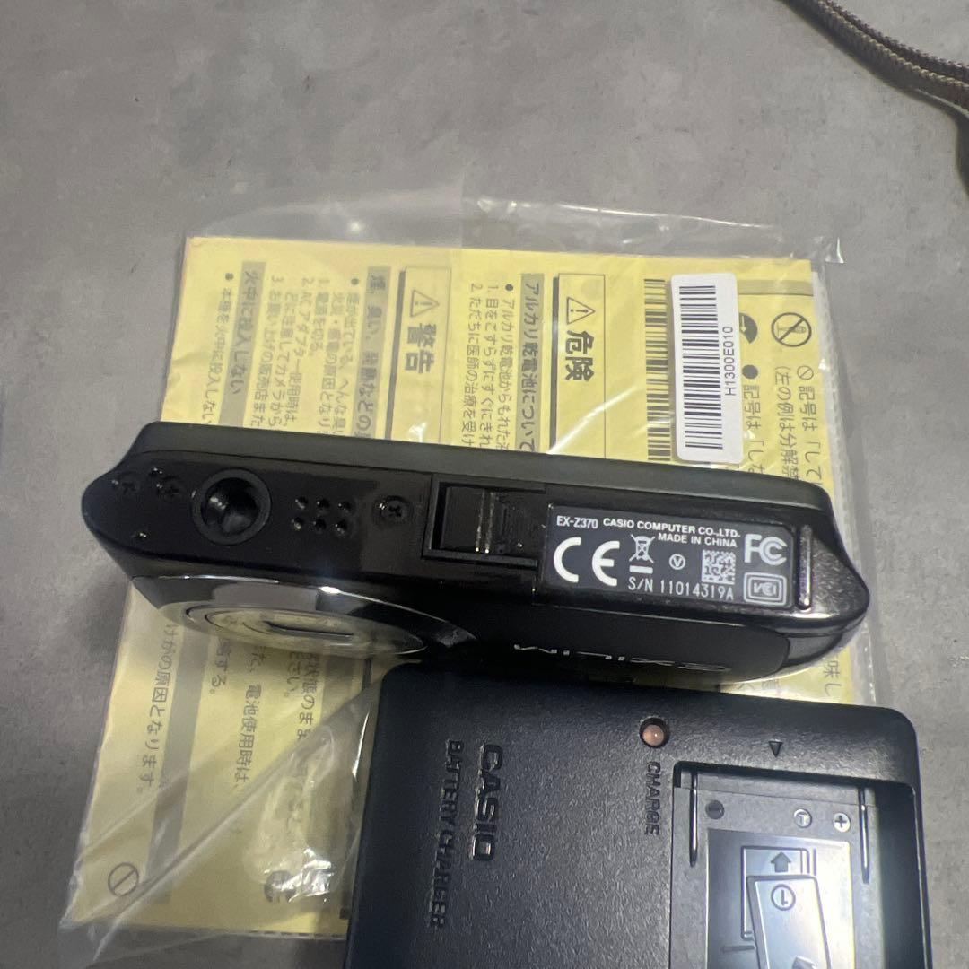 【未使用級 】CASIO エクシリム EX-Z370 黒ブラック 純正充電器
