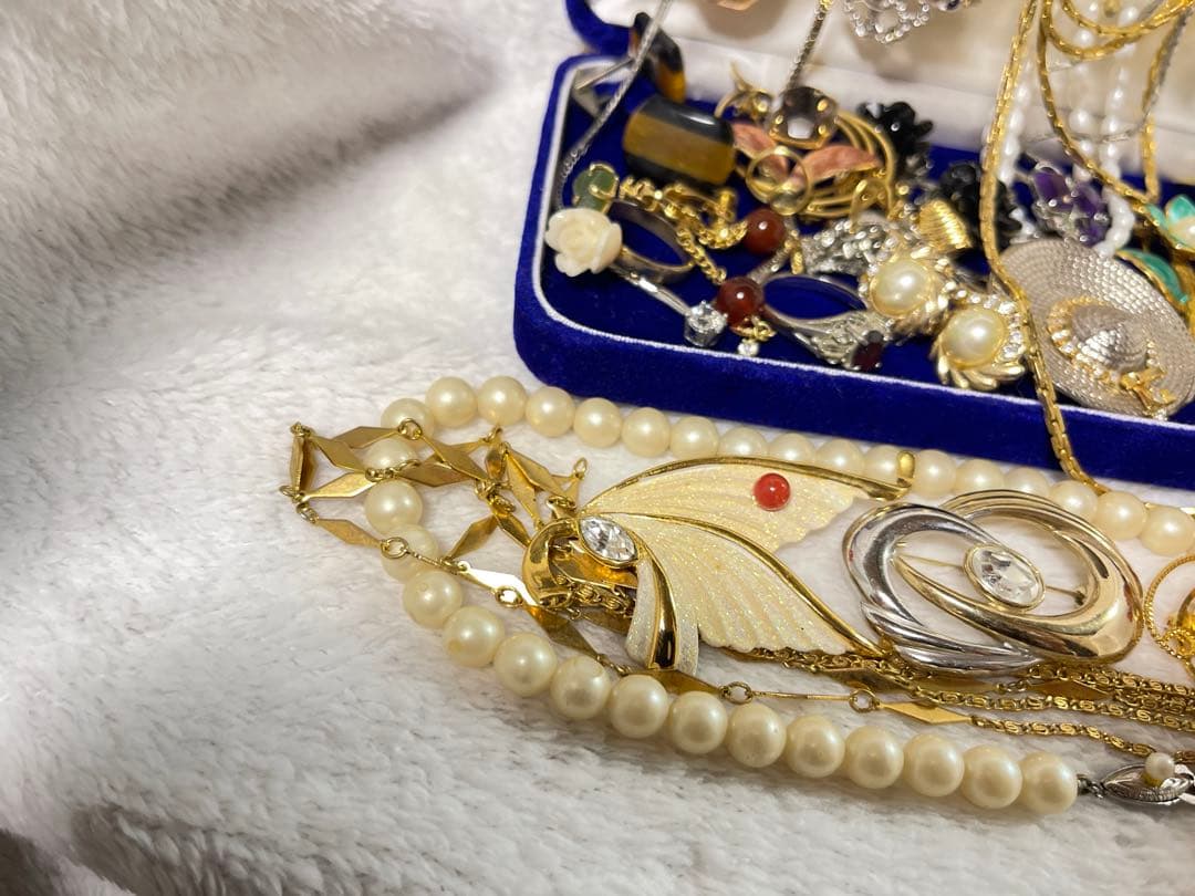 遺品整理 アクセサリー 大量 まとめ ヴィンテージ レトロ