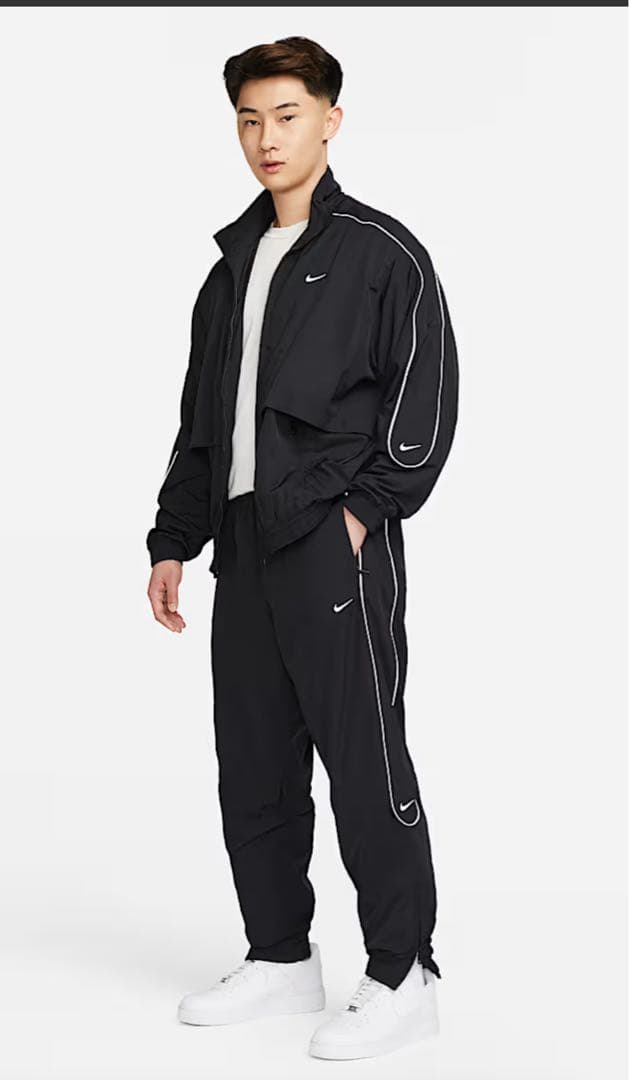 Nike ソロスウッシュ　ナイロンジャケットのみ　ブラック