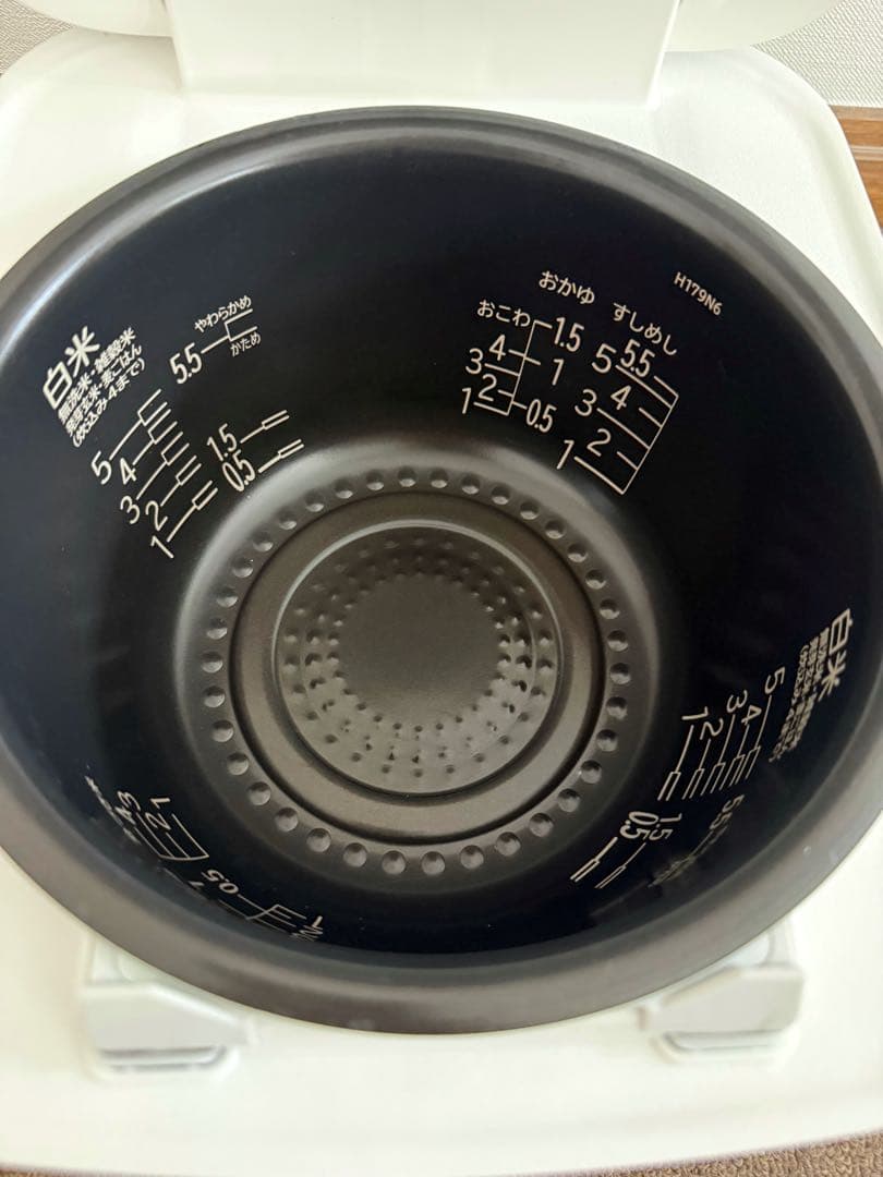 2025製 日立 ふっくら御膳 炊飯器 5.5合炊き RZ-V100HM (W)