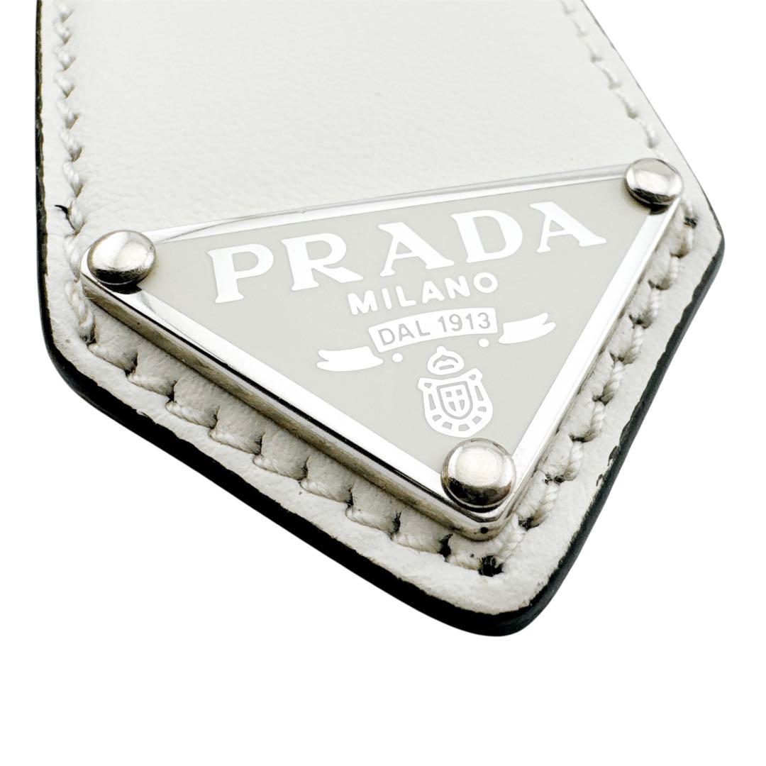 未使用級◇プラダ レザー トライアングルロゴ 三角プレート ホワイト ベルト