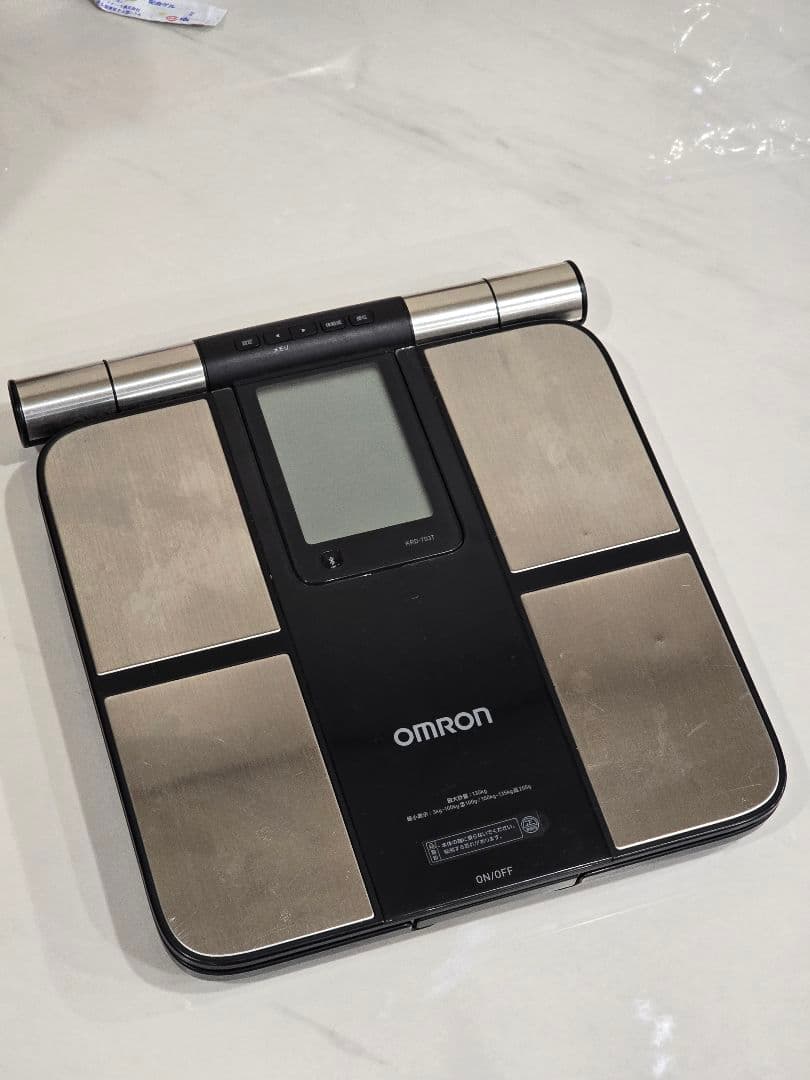 OMROM オムロン 体重体組成計 KRD-703t 動作確認済み