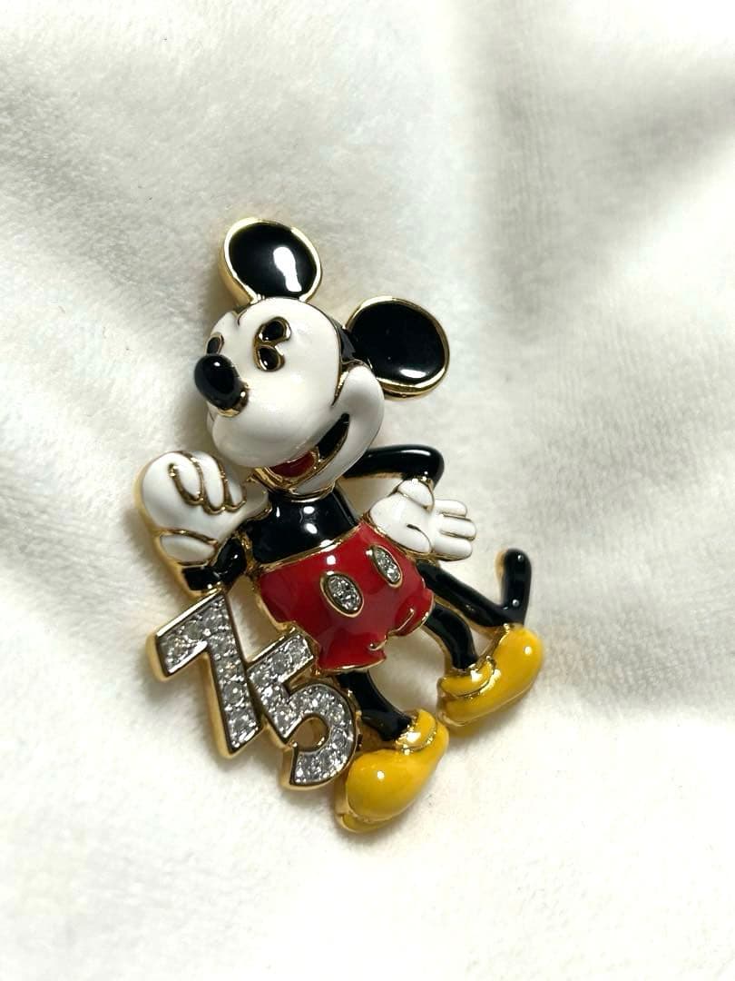 ミッキーマウス 75周年記念ピンバッジ　箱無し