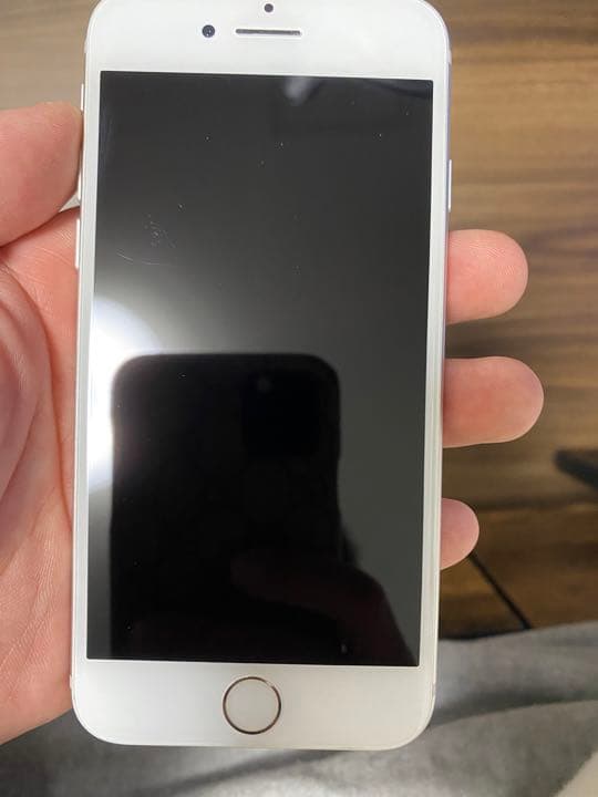 iPhone7 32G シルバー SIMロック解除済み