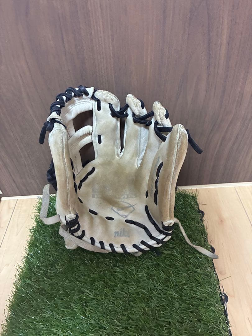 NIKE 一般軟式用内野手グラブ