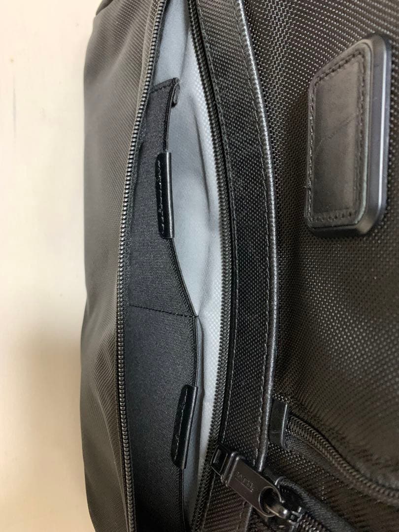 TUMI ビジネスバッグ 26141D2