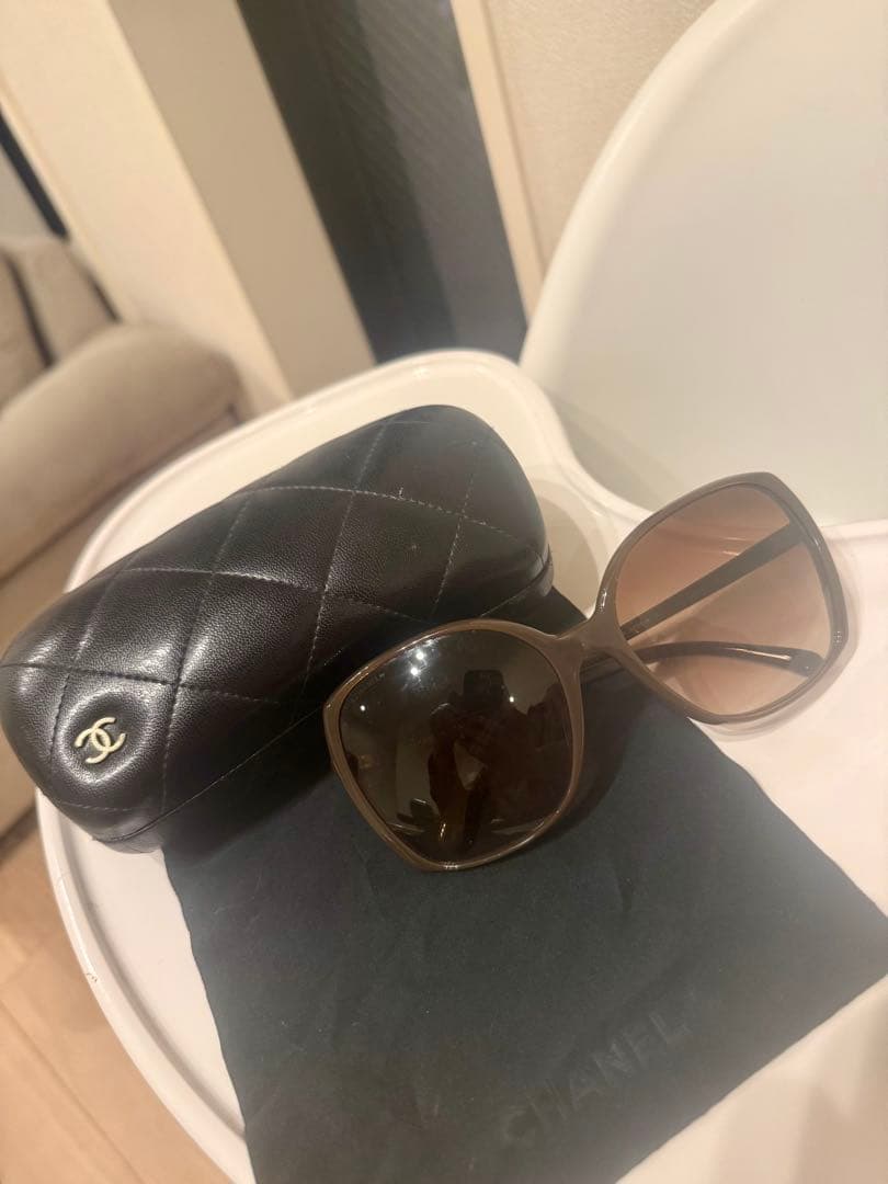 ホ*ト様 【美品】*⭐︎CHANEL ブラウン サングラス ケース付き ⭐︎*
