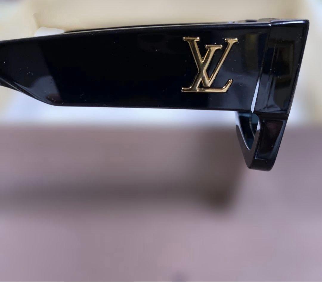 R*様 レア Louis Vuitton ブラック サングラス