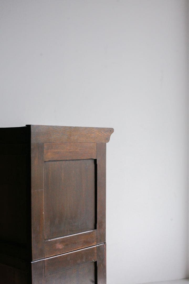 ガラス戸　収納棚　本棚　タモ材　シェルフ キャビネット　アンティーク　古家具