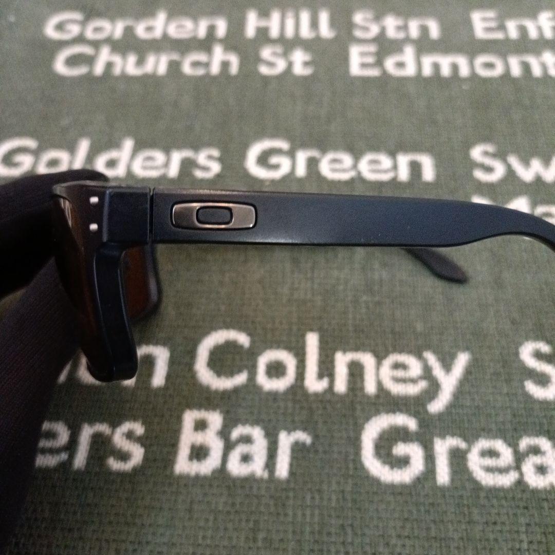 OAKLEY　HOLBROOK　ラスターオレンジ