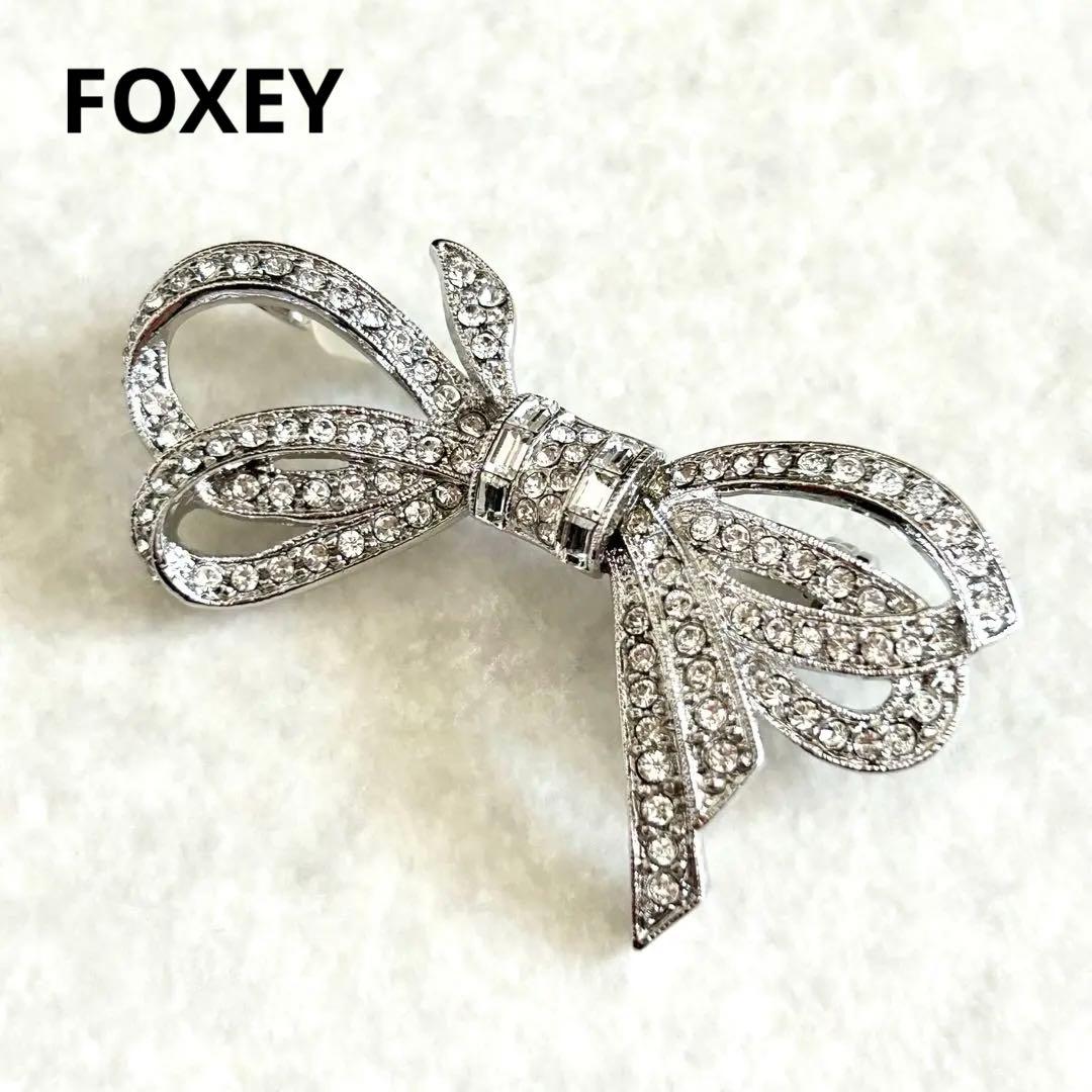 フォクシー｜FOXEY リボン ブローチ シルバー ラインストーン