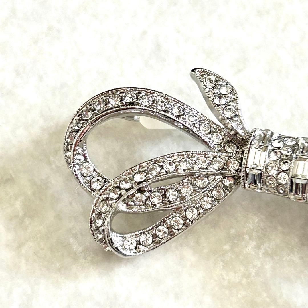 フォクシー｜FOXEY リボン ブローチ シルバー ラインストーン