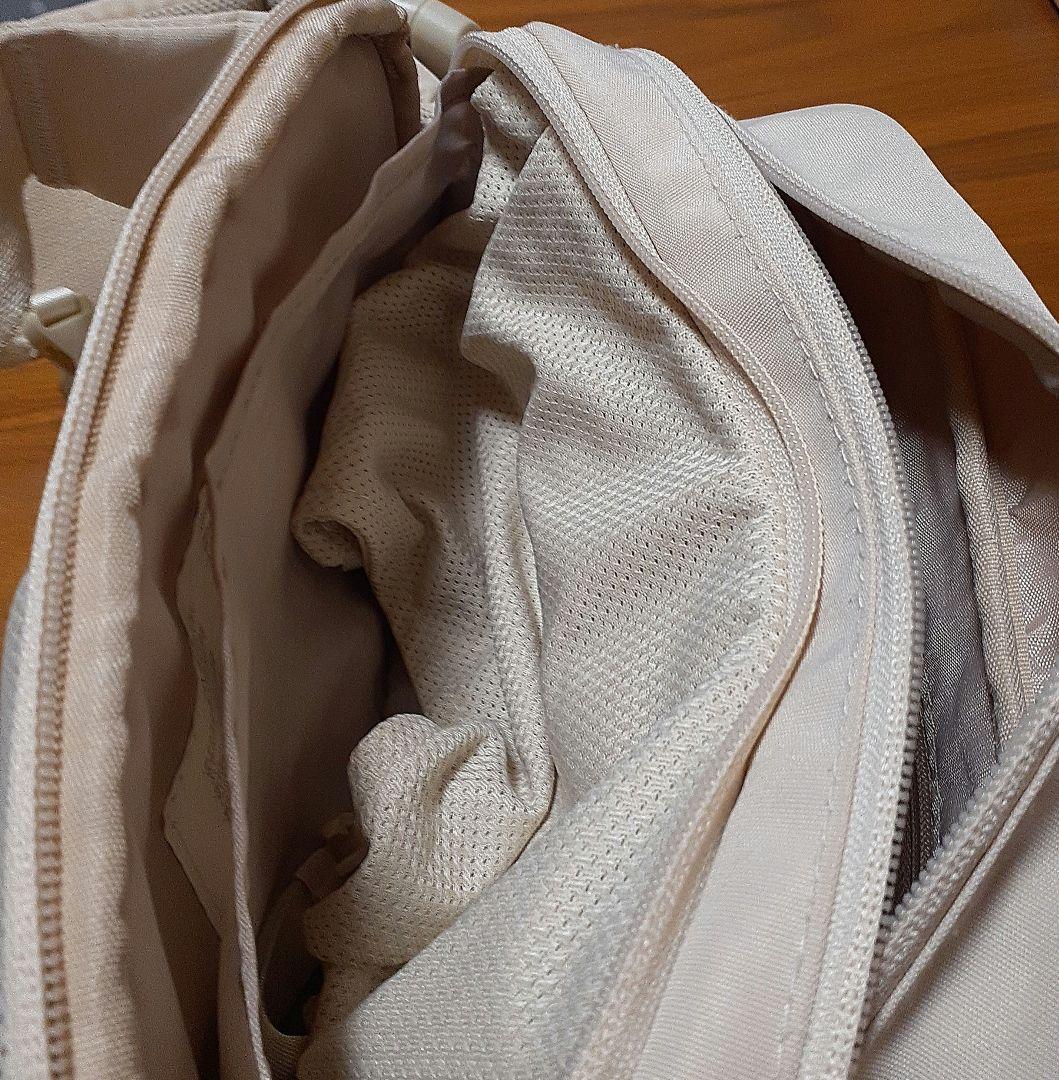 POMULU ヒップシート ホワイト