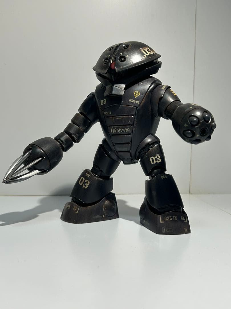 プラモデル　ガンプラ　模型　組立済　HG 1/144 アッガイ　完成品　全塗装