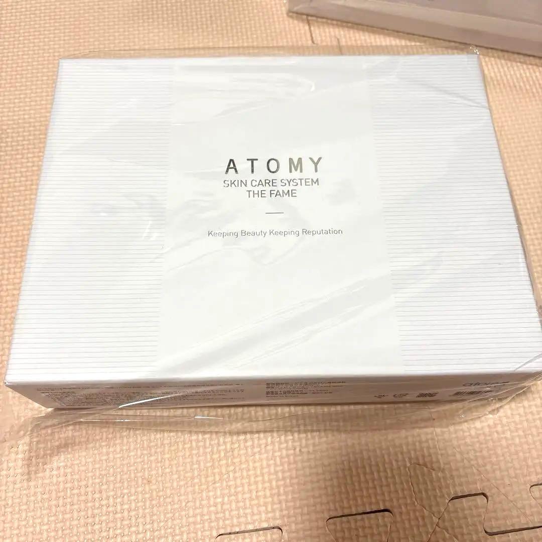 アトミ スキンケアシステム ザ フェイム