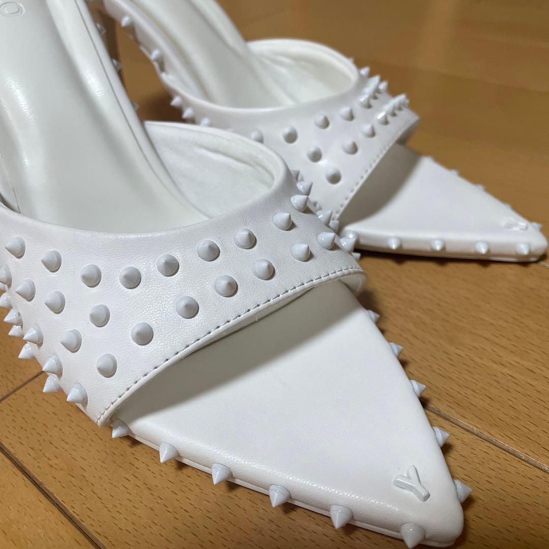 テコエ 最終価格！yello QUINN SANDALS