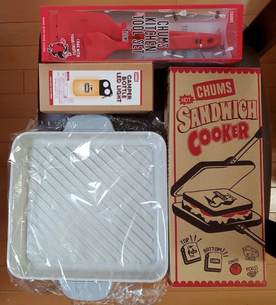 かわいいアウトドアキャンプグッズセット　チャムス＆ブルーノ