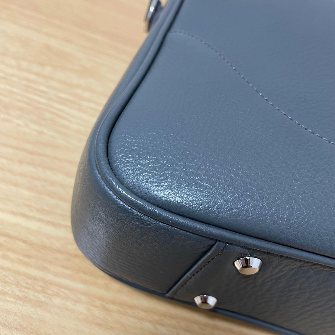 ペッレモルビダ メイデンヴォヤージュ ビジネスバッグ 2way レザー グレー