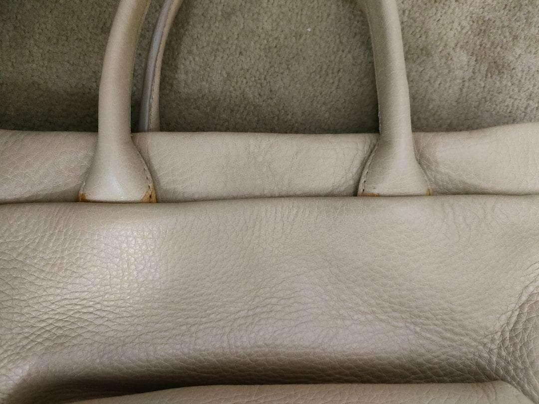 ヒロフ　レザー　ハンドバッグ　ベージュ