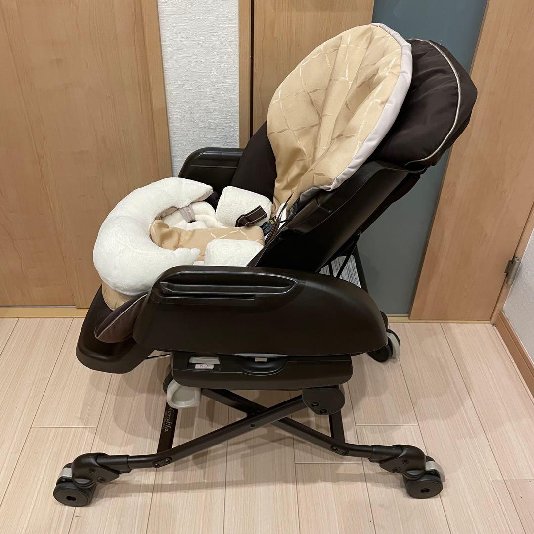 COMBI コンビ CWLネムリラAT BEDİ 電動チェア オートスイング