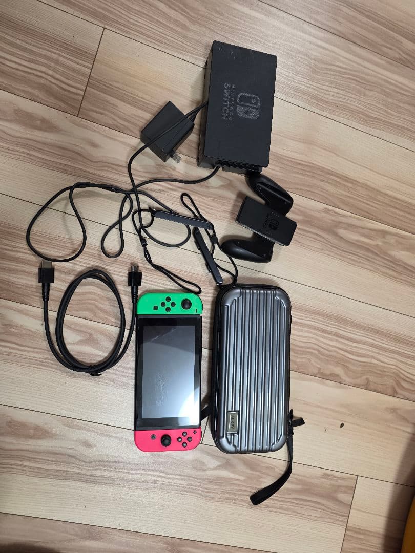 Nintendo Switch ネオンレッド/ネオングリーン 本体