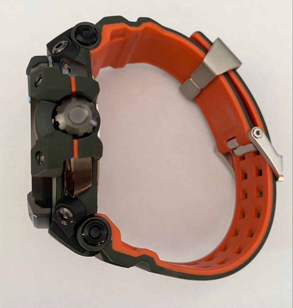 未使用 箱付G-SHOCK GPW-2000 GPS電波ソーラー カーキ　希少品