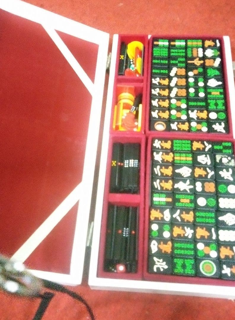 自動仕様麻雀牌セット 黒・緑・オレンジ デザイン（美品）