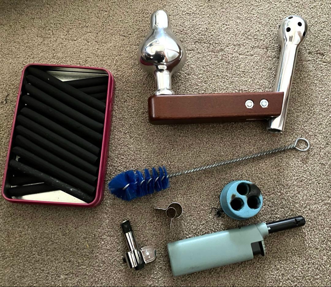 温熱刺激治療器　ネッシー　ケース一式セット　小冊子付き