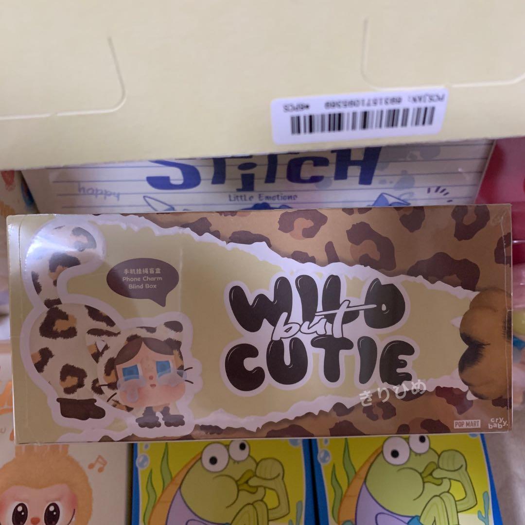 【値下げ中】Popmart wild but cutie フォンチャーム 新品