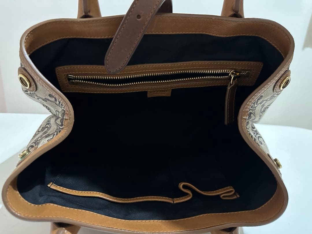 セリーヌ　ハンドバッグ　マカダム　トリオンフ　キャンバス