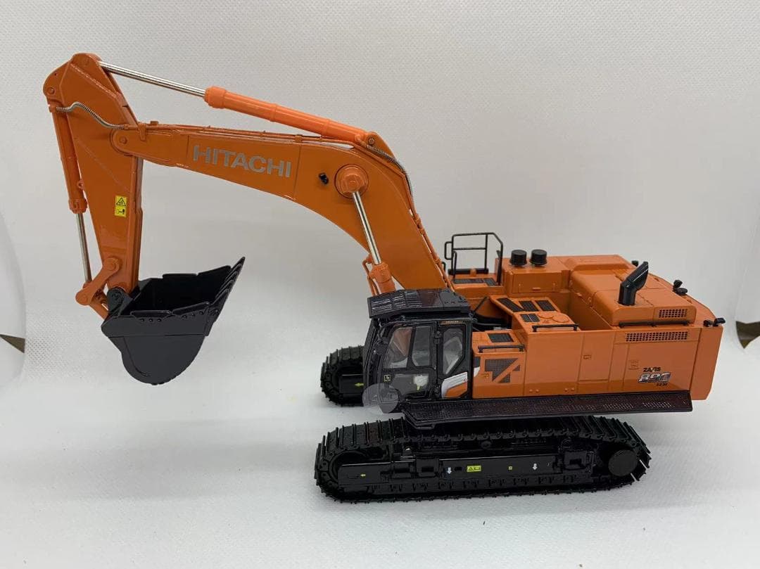 105-022 日立建機 1/50 HITACHI ZX890LCH-7