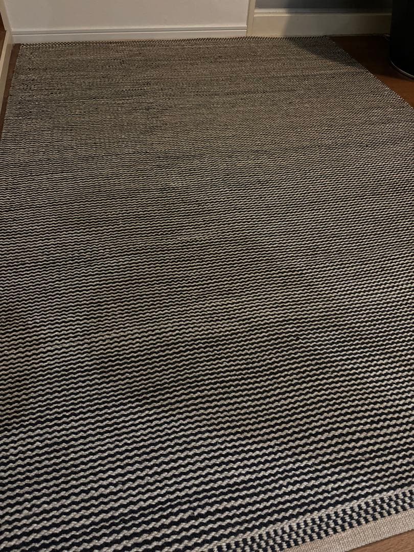 ACTUS購入 フラット織りラグ ブラック×ナチュラル 北欧モダン202×143