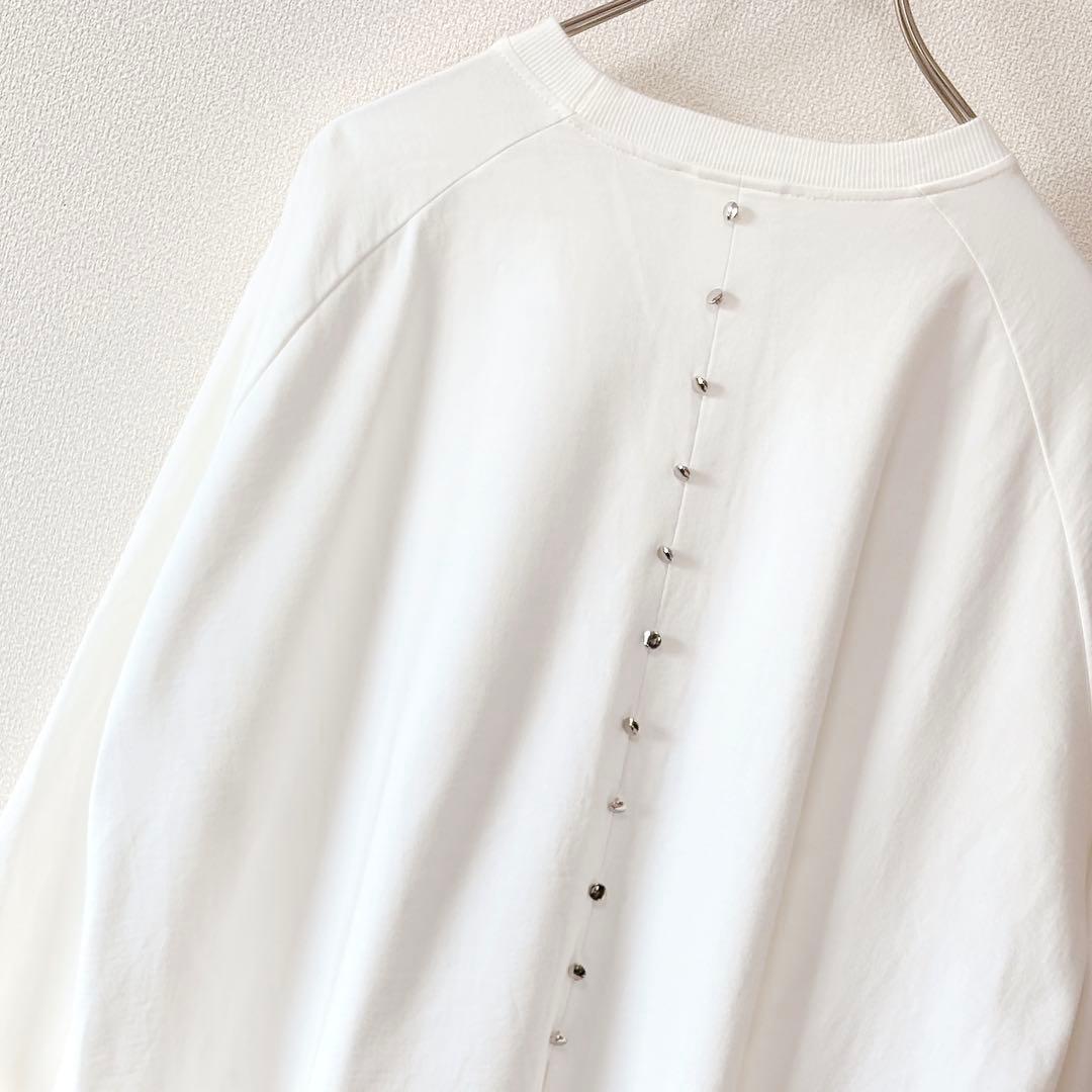 ✨定価2万円✨ビアズリー　うしろボタンBIGカットソー　チュニック　ホワイト