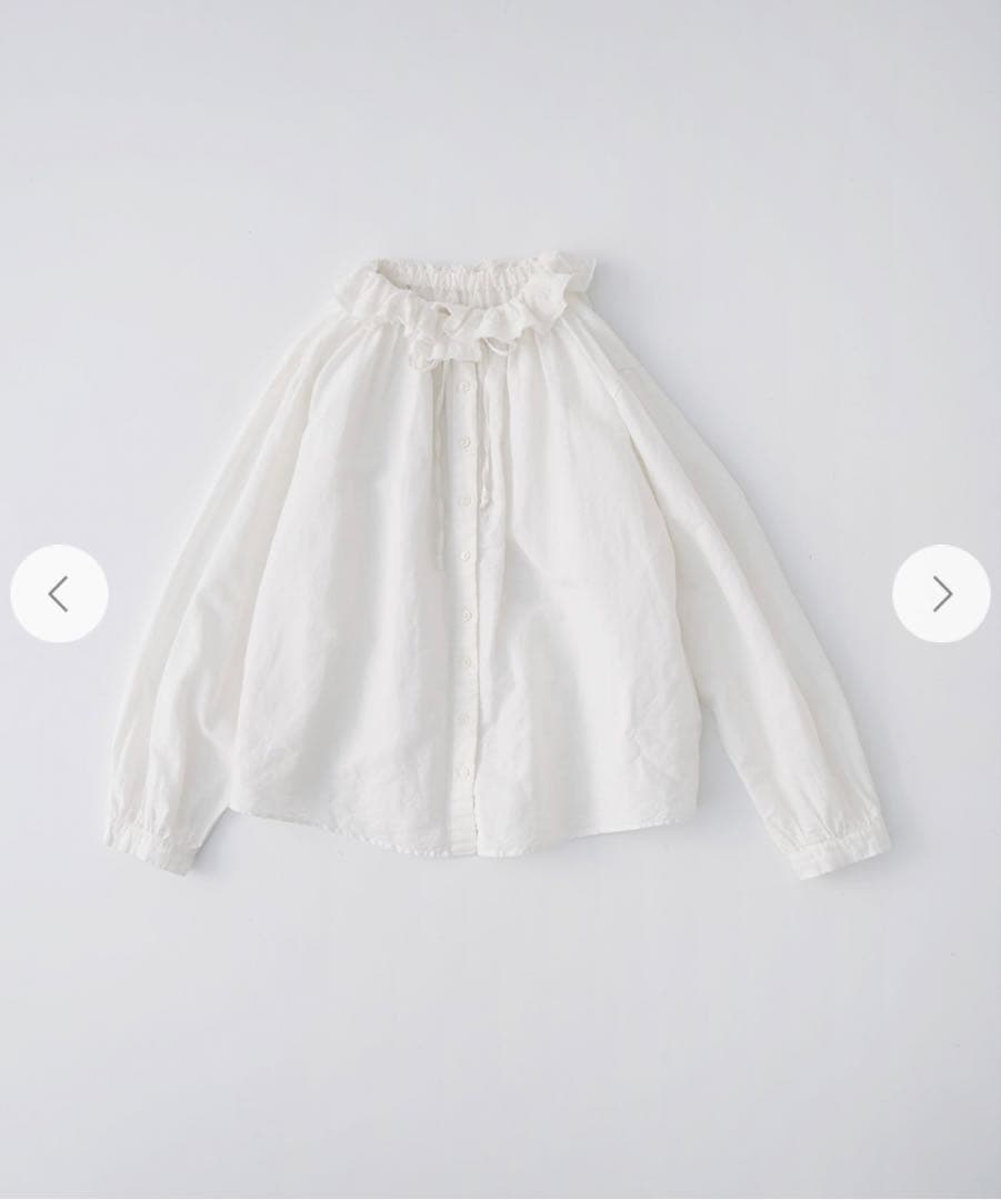 ネストローブ コットンリネンダンガリーフリルシャツ