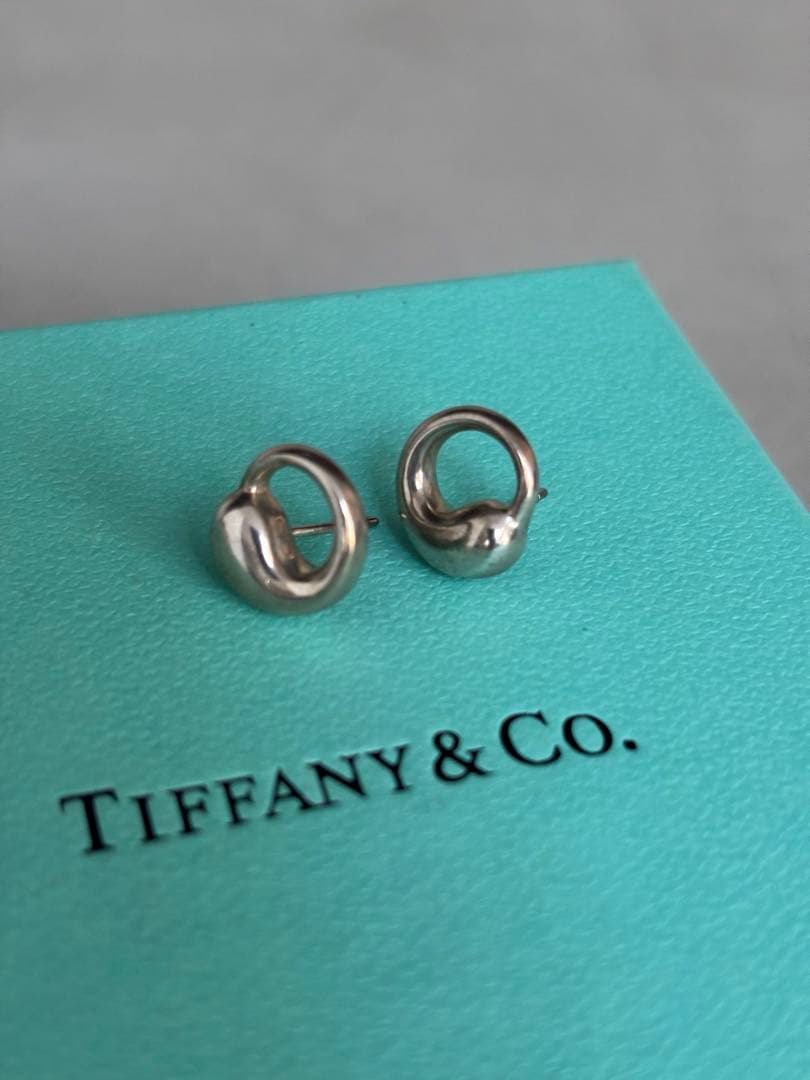 Tiffany & Co. シルバー エターナルピアス
