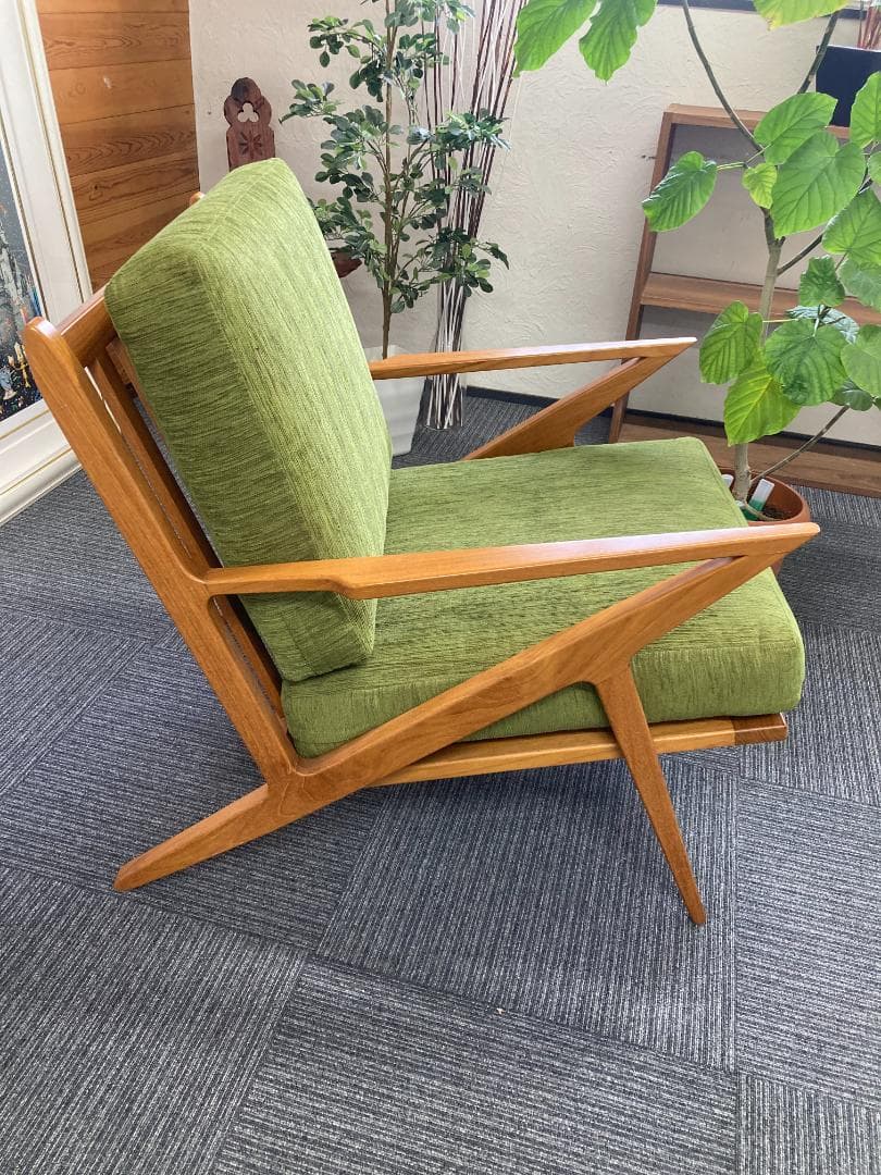 CHLOROS Triangle Arm 1-Seater Sofa クロロス