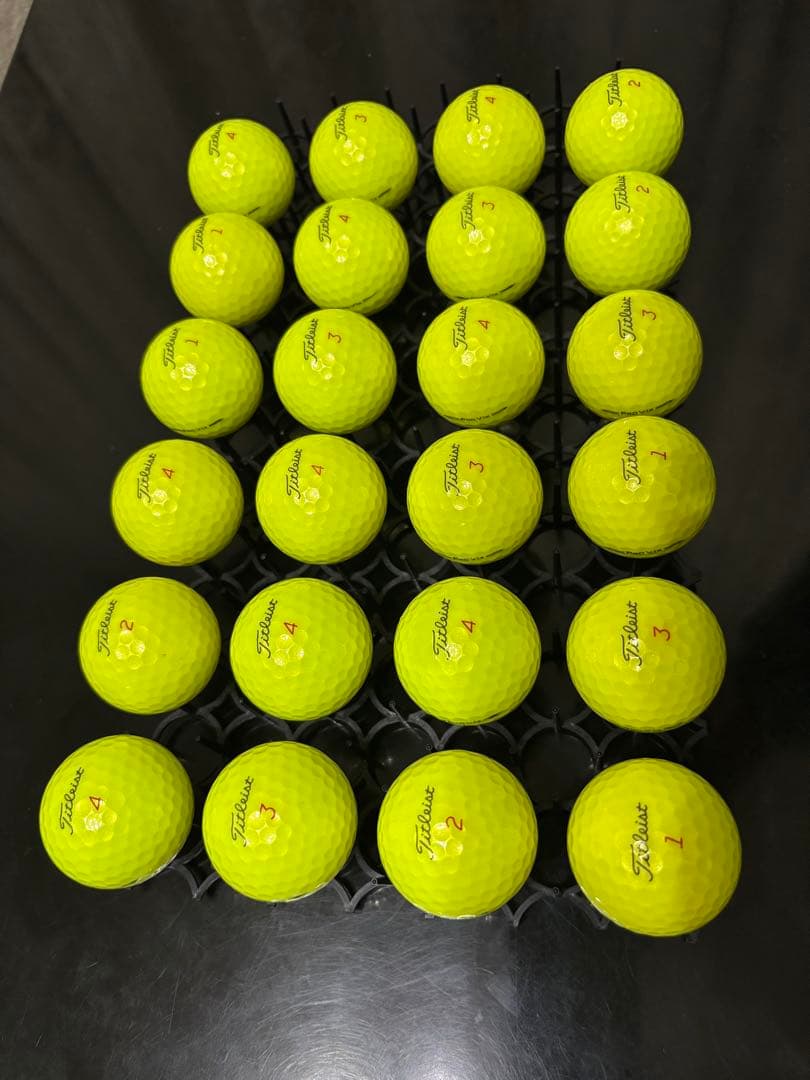 新品に近い　送料込み　タイトリスト　PRO V1x ロストボール 24球セット