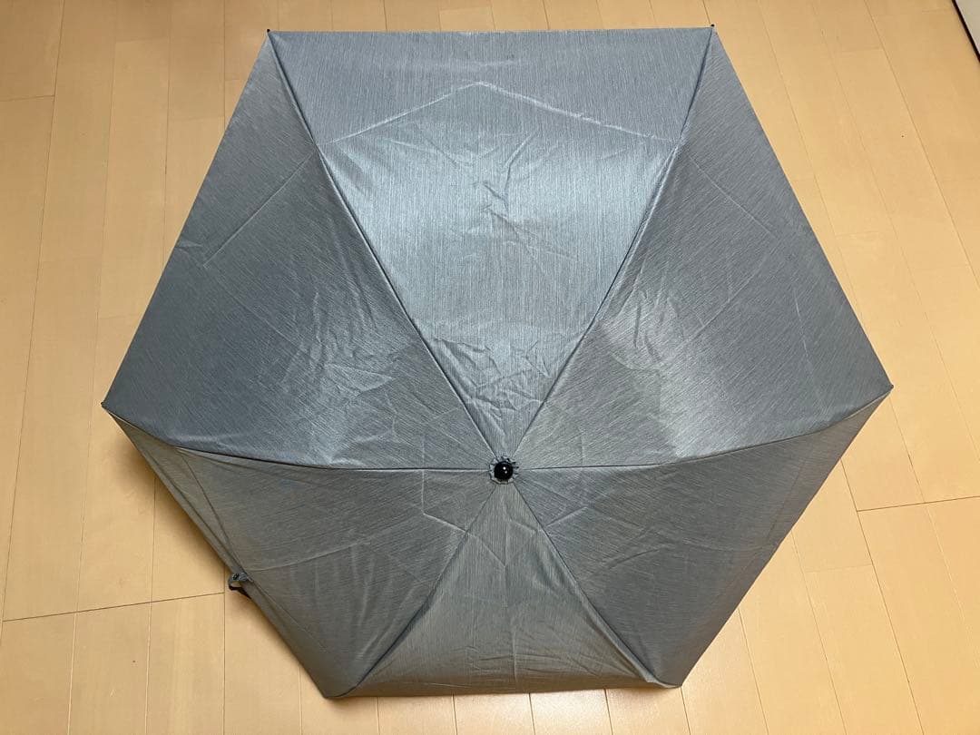 サンバリア100 3段折りたたみ　フロスト　グレー　日傘